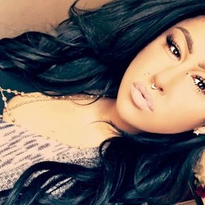 Meet your Posher, Martika